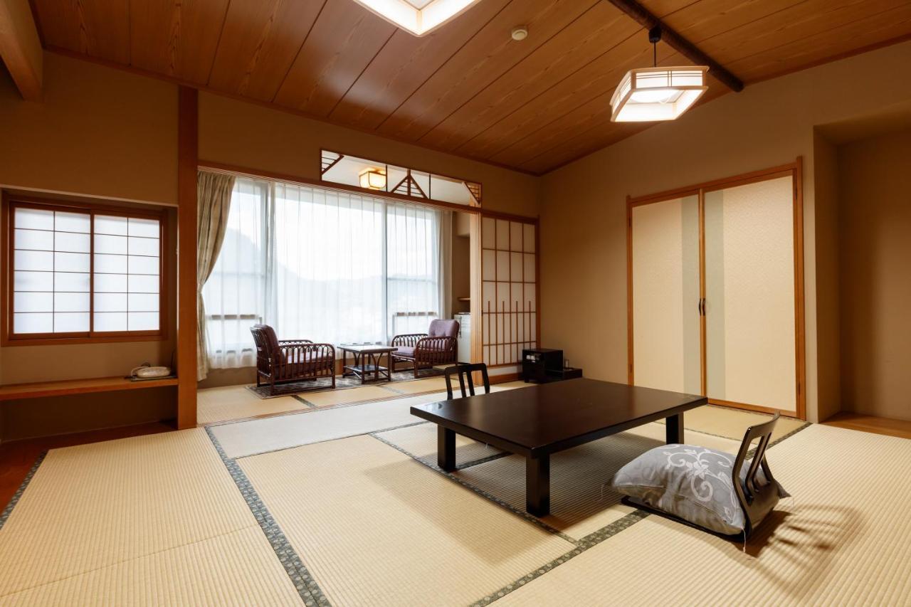 Umemura Ryokan Uguisutei Chikuma Exterior photo